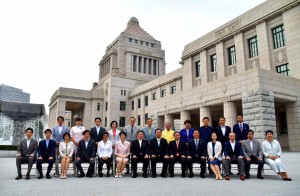 20190802　国会議員団　国会前