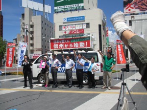 ２７日松本駅前民進党街頭宣伝石坂千穂IMG_0015