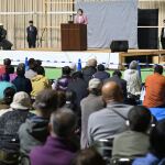 表面　まつり記念講演写真